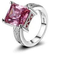 Roze gemaakte grote saffierstenen ring