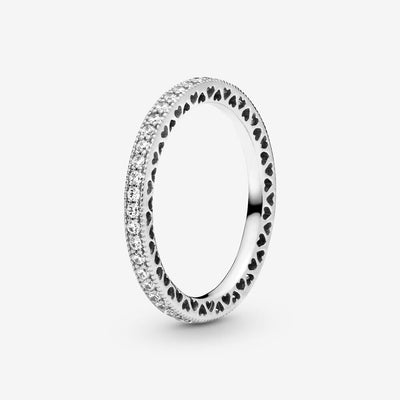 Elegant simulated diamond ring