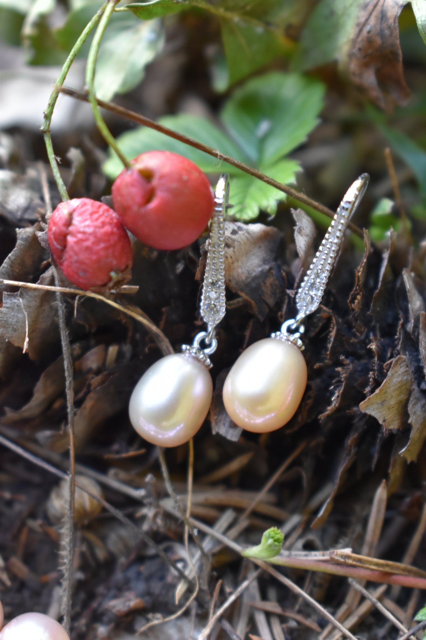 Elegant Peach Pearl Earrings