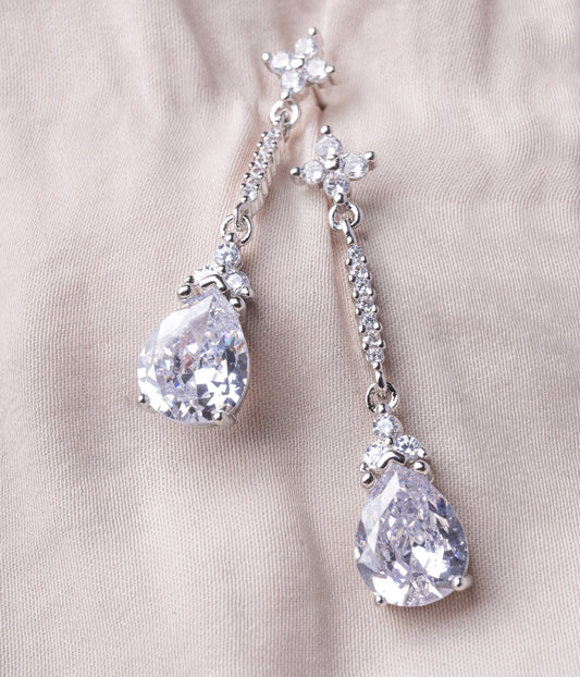 Simmulated diamond elegant earrings