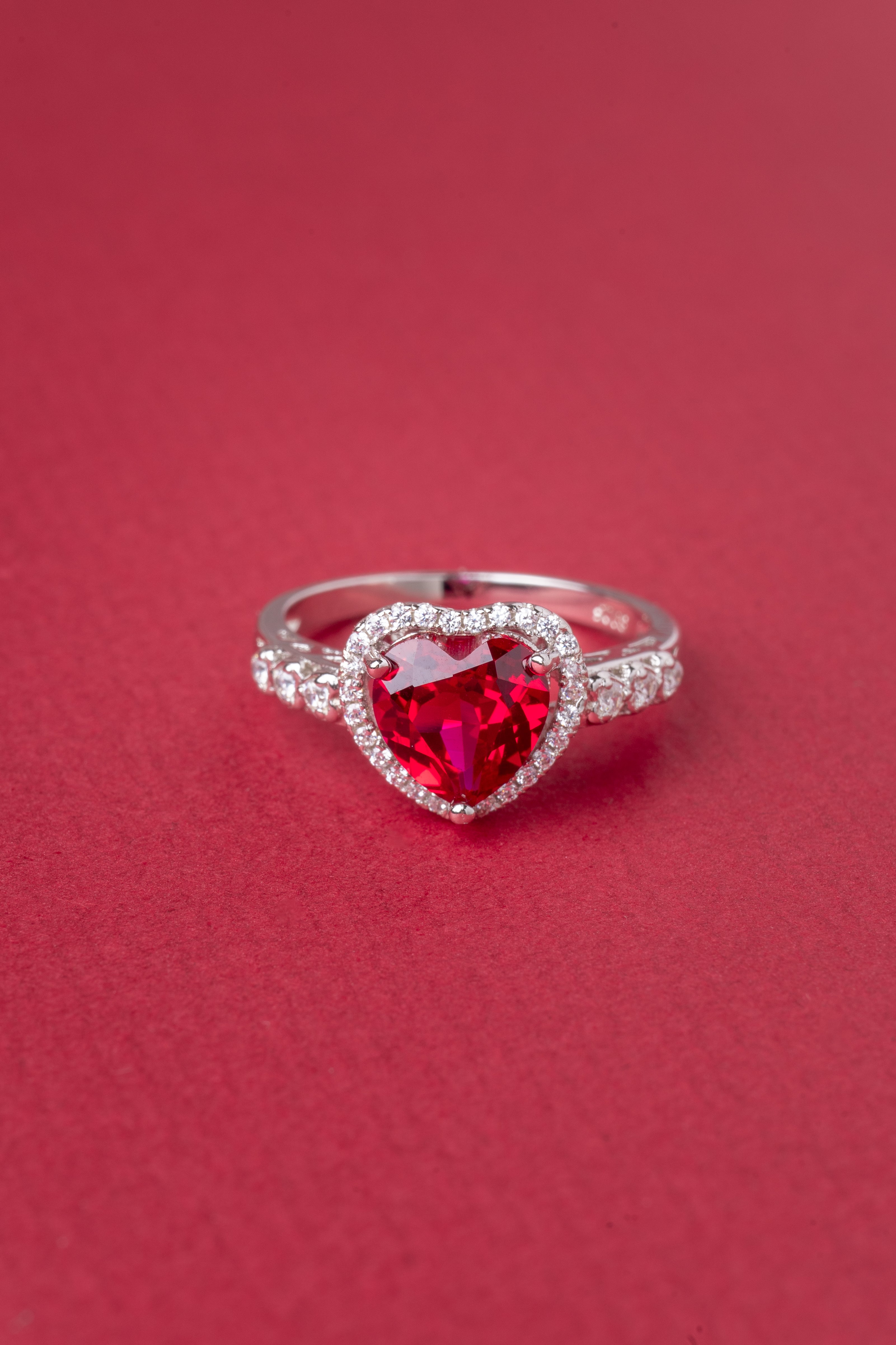 Shops bague rubis coeur