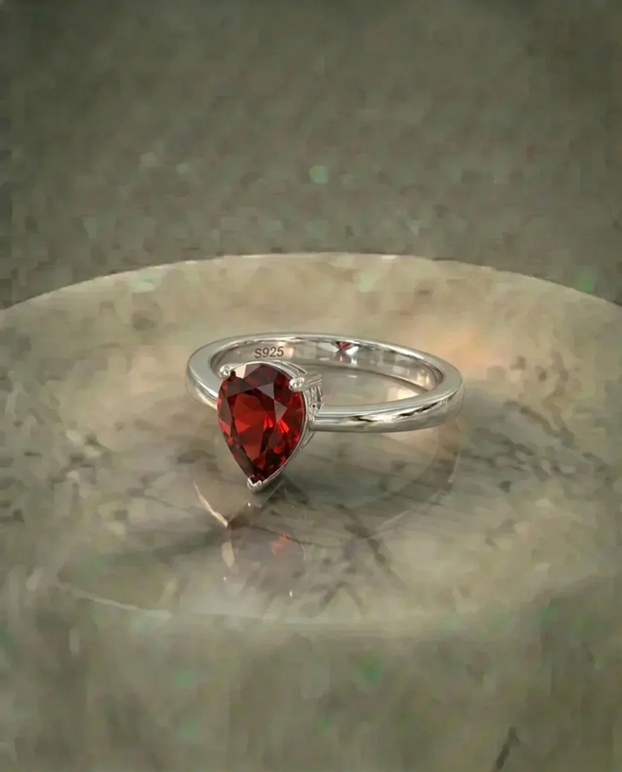 Bague Poire Grenat Véritable