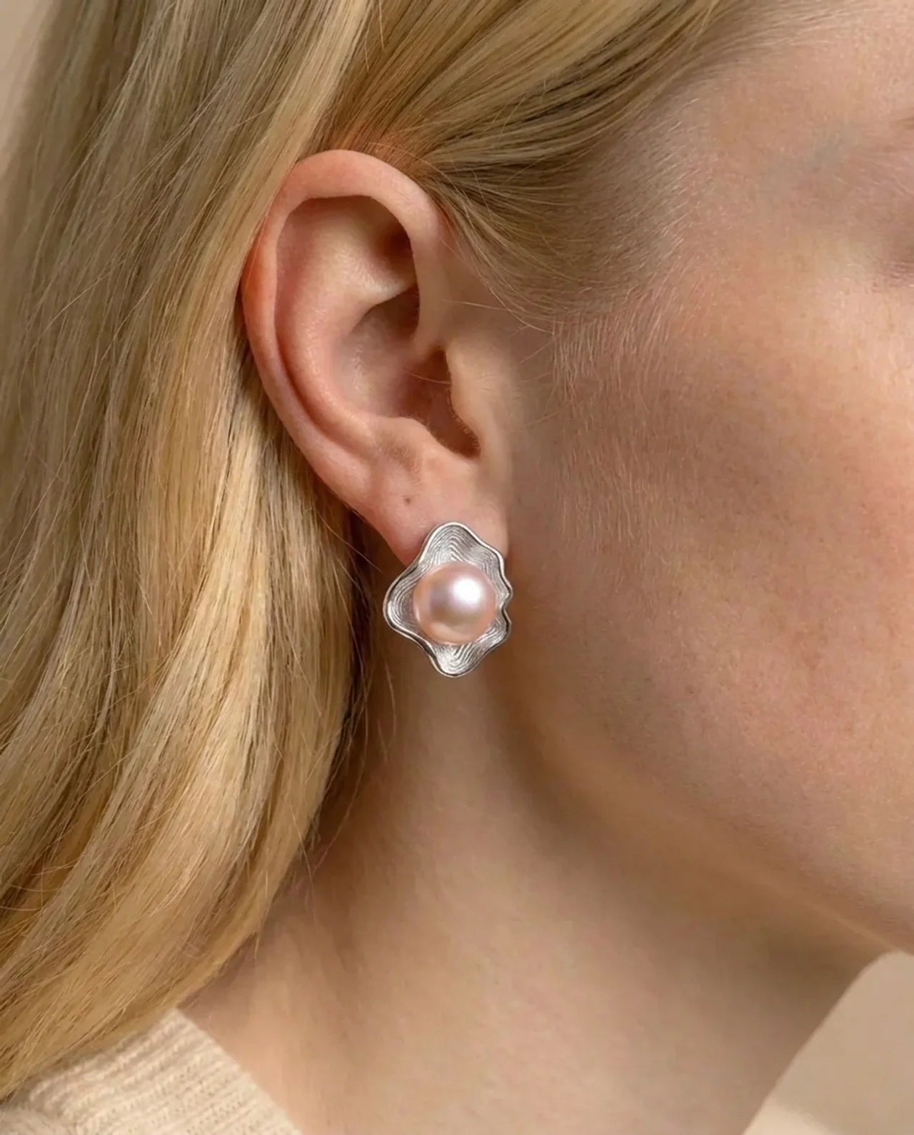 Boucles d'Oreilles Perle Rose avec Coquillage