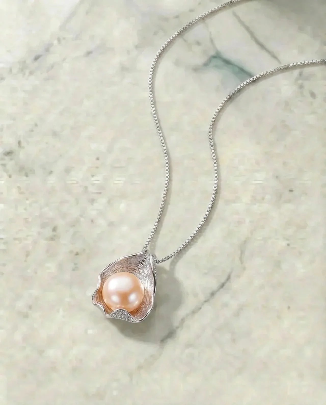 Real Pink Pearl Necklace with Shell