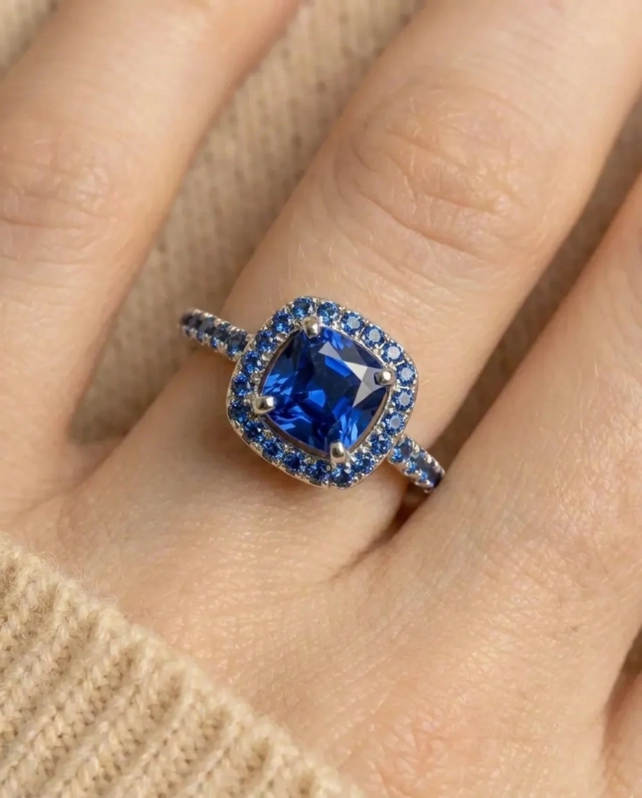 Echter blauer Saphir-Ring