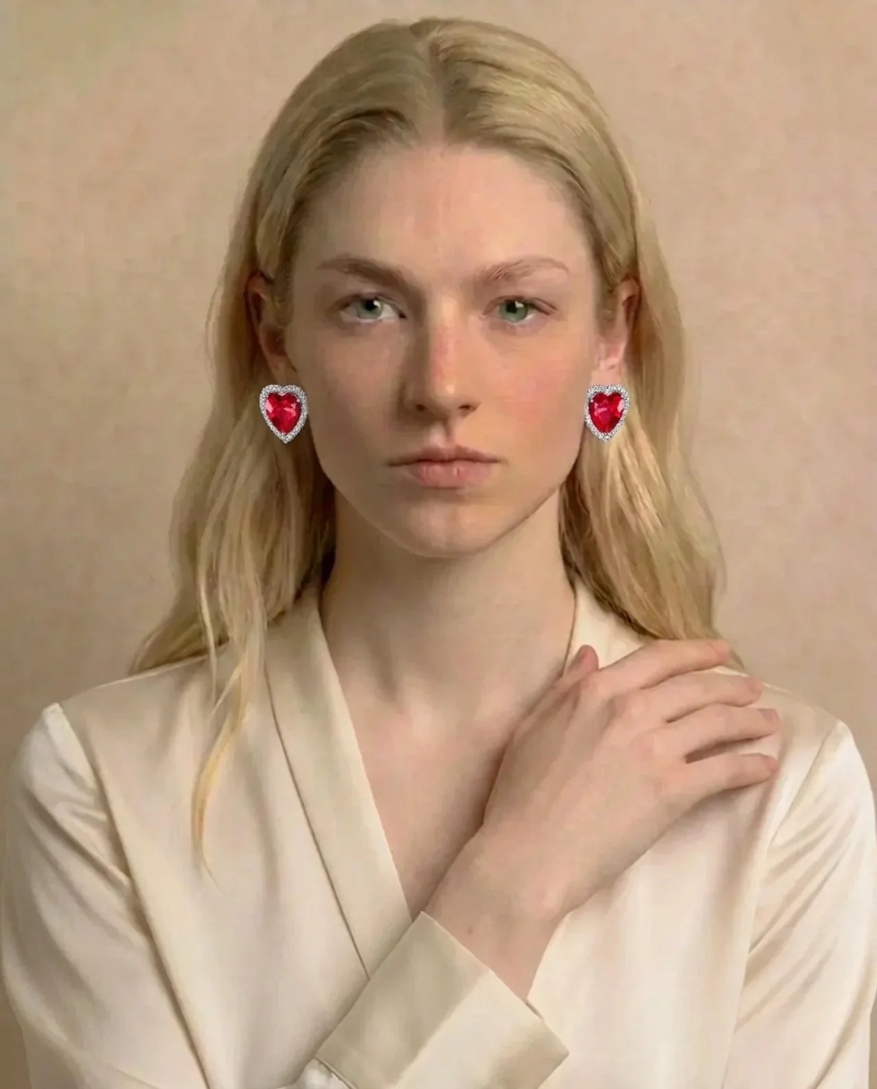Ruby Heart Stud -korvakorut