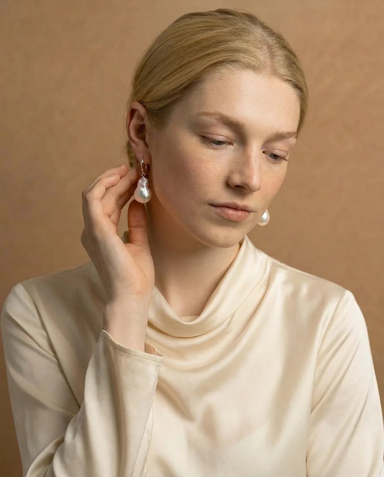 Nature Shaped Ivory pearl Earrings