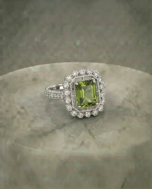 Olive Green Zirconia Ring in 925 Silver
