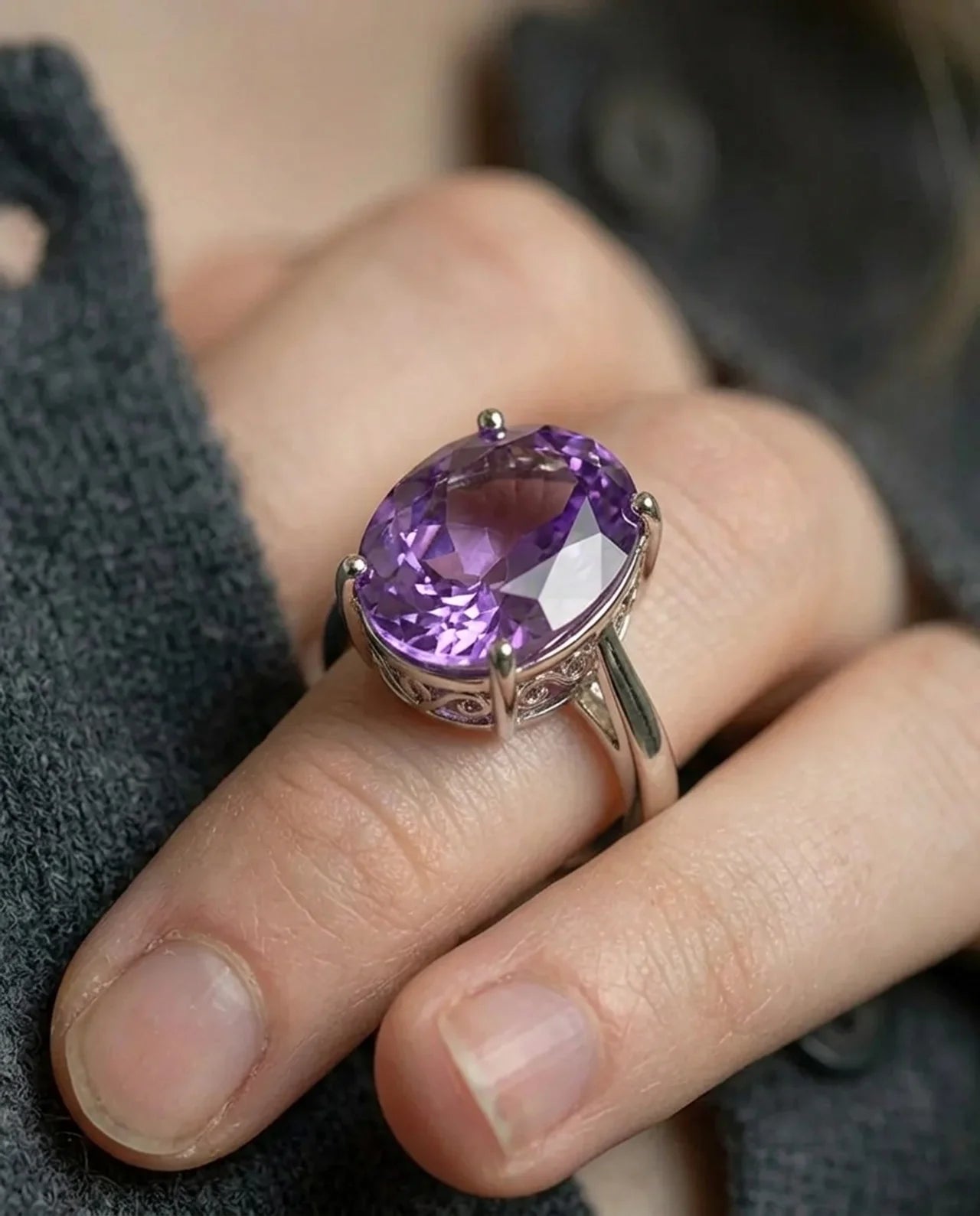 Echter ovaler Amethyst-Ring