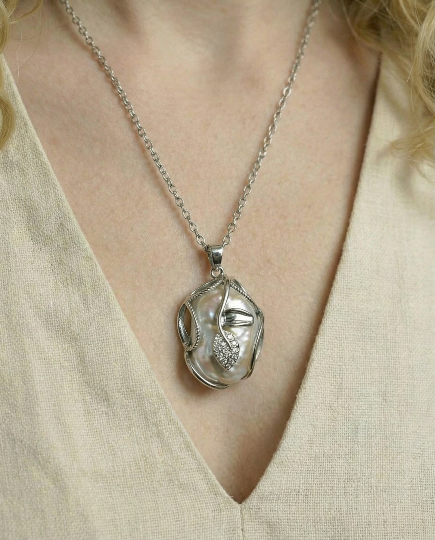 Real Mother-of-Pearls Necklace