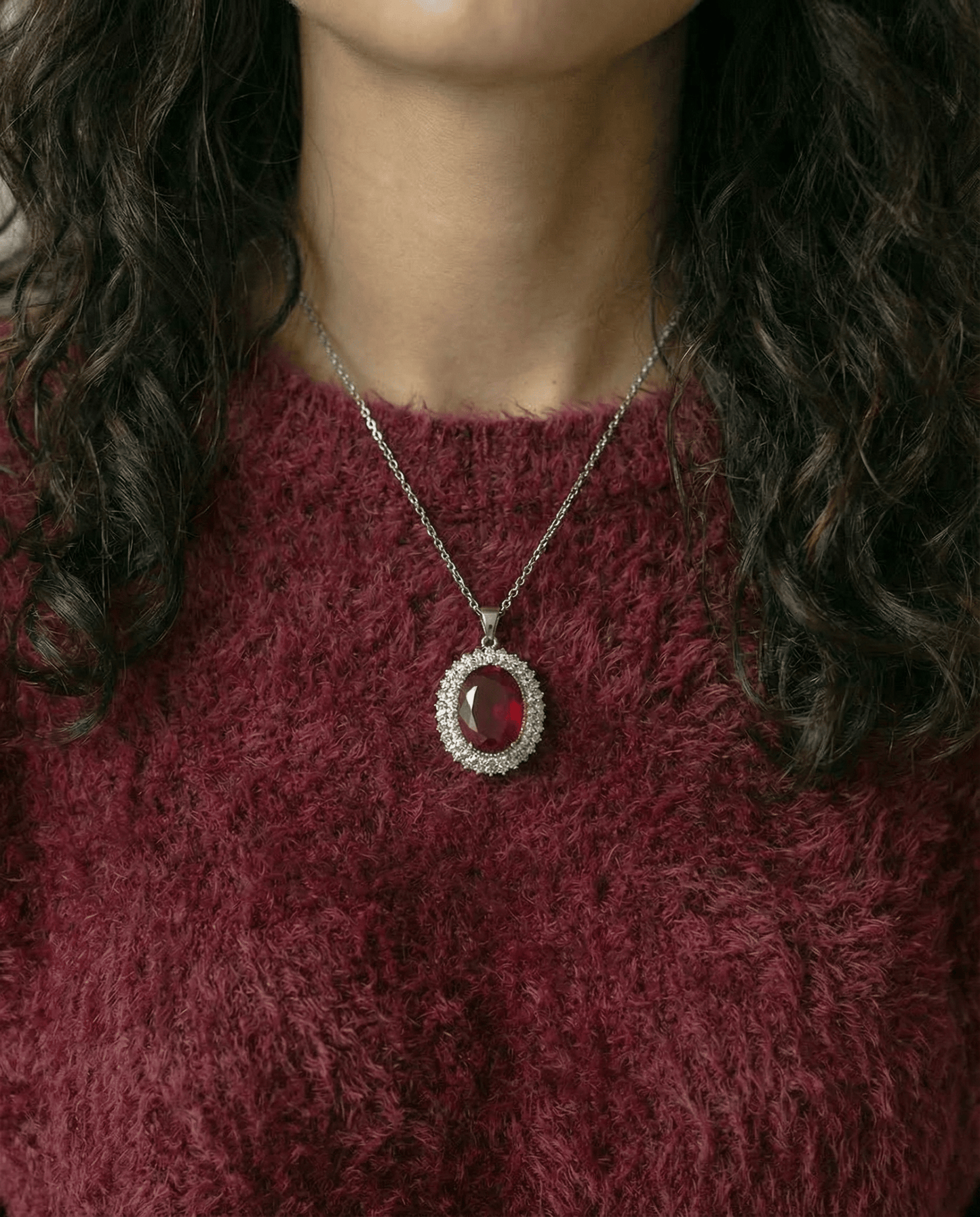 Collar de diamantes de granate real de gran tamaño