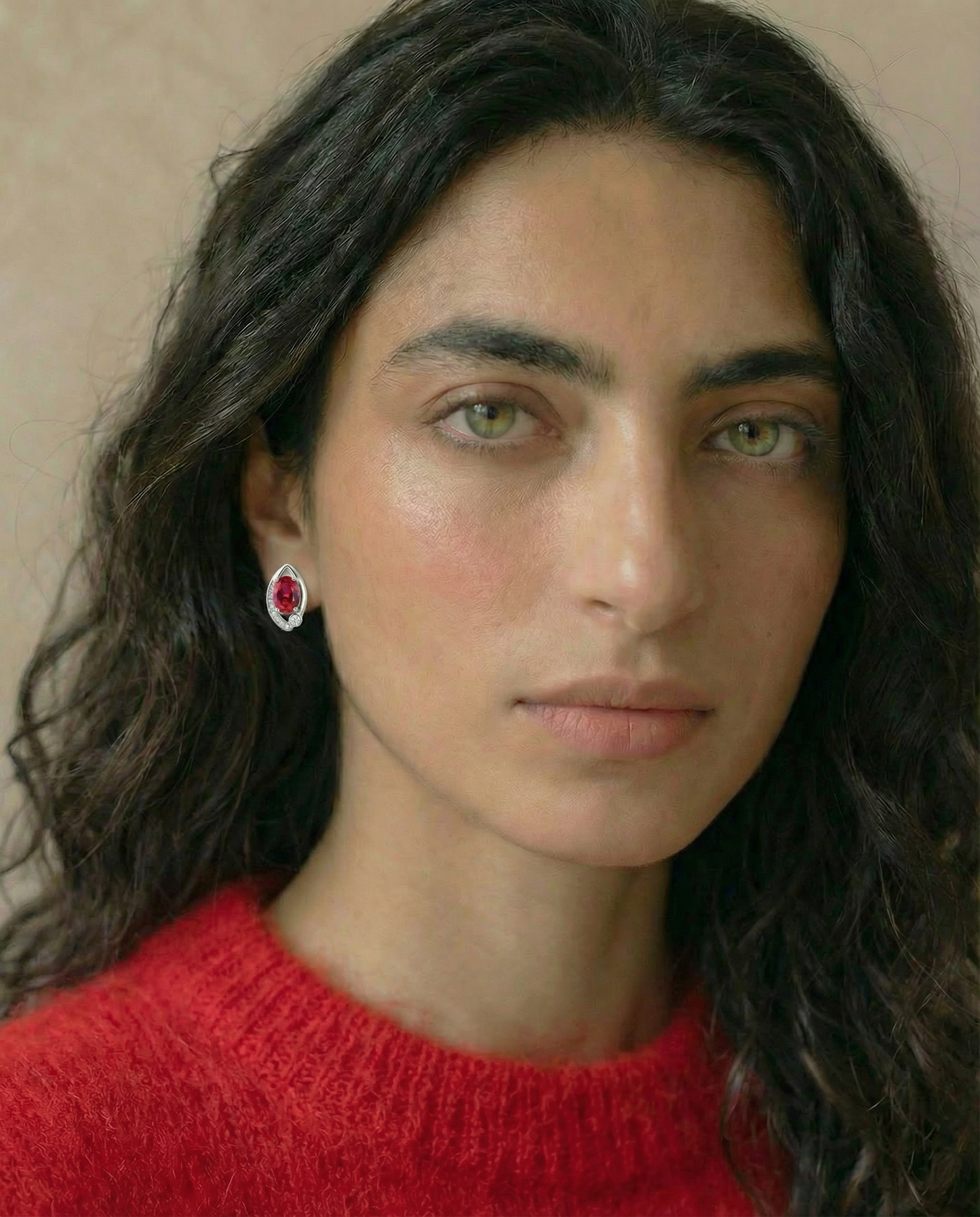 Ohrringe mit ovalem Rubinstein