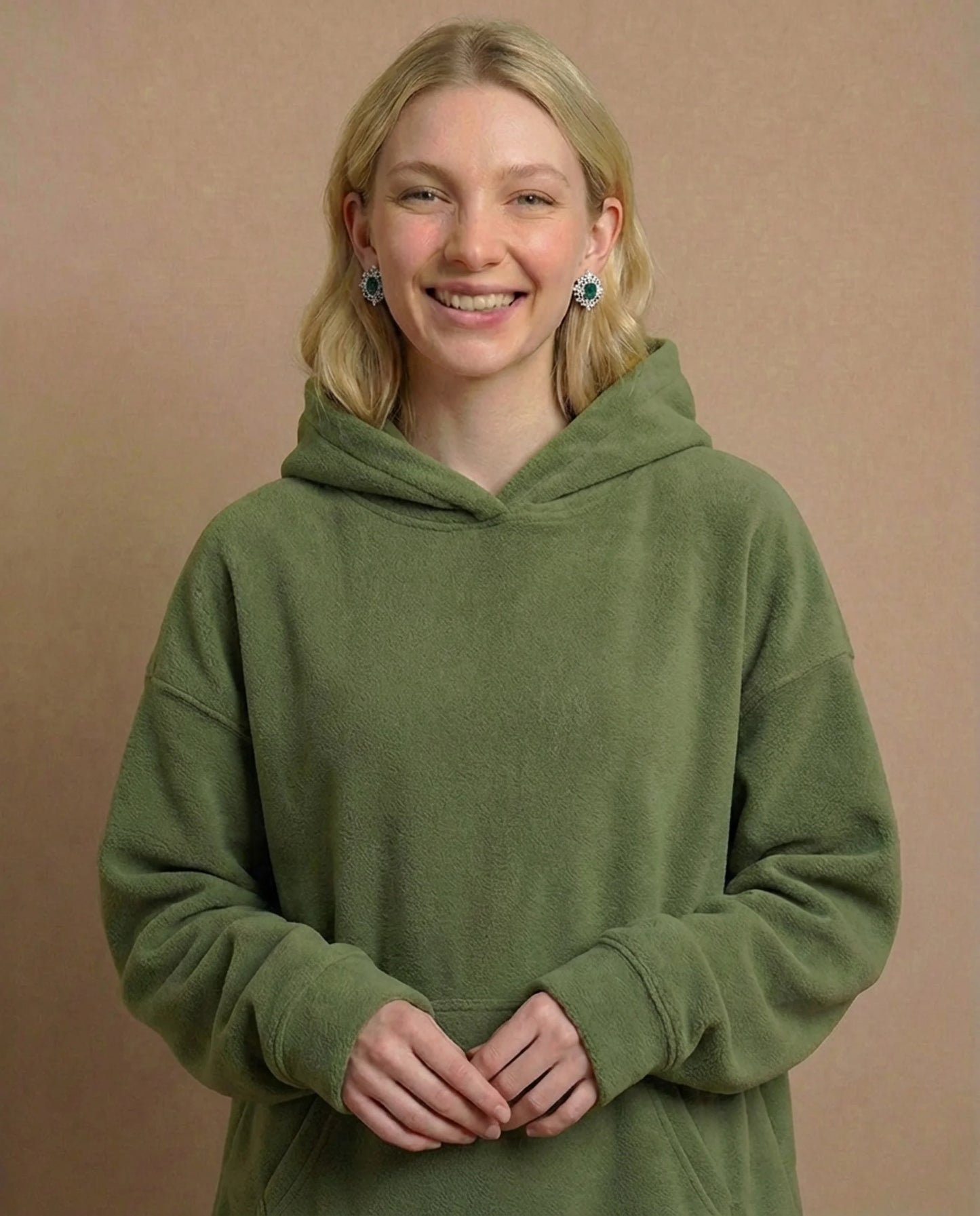 Elegant made Emerald earrings