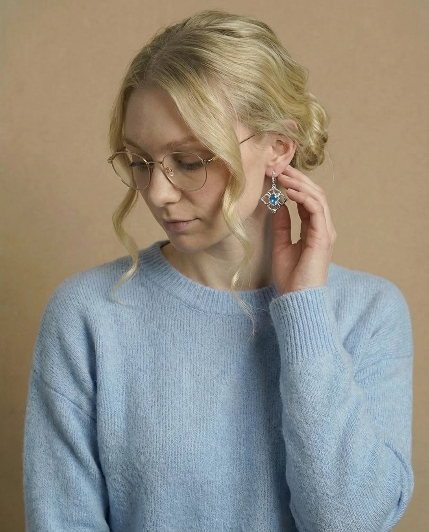 Natural oval Topaz Earring