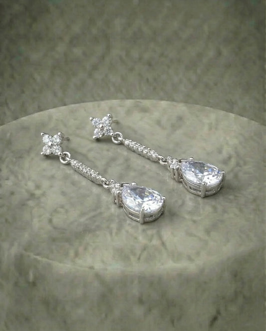 Simmulated diamond elegant earrings