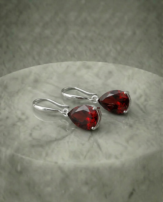 Natural Garnet drop korvakoru