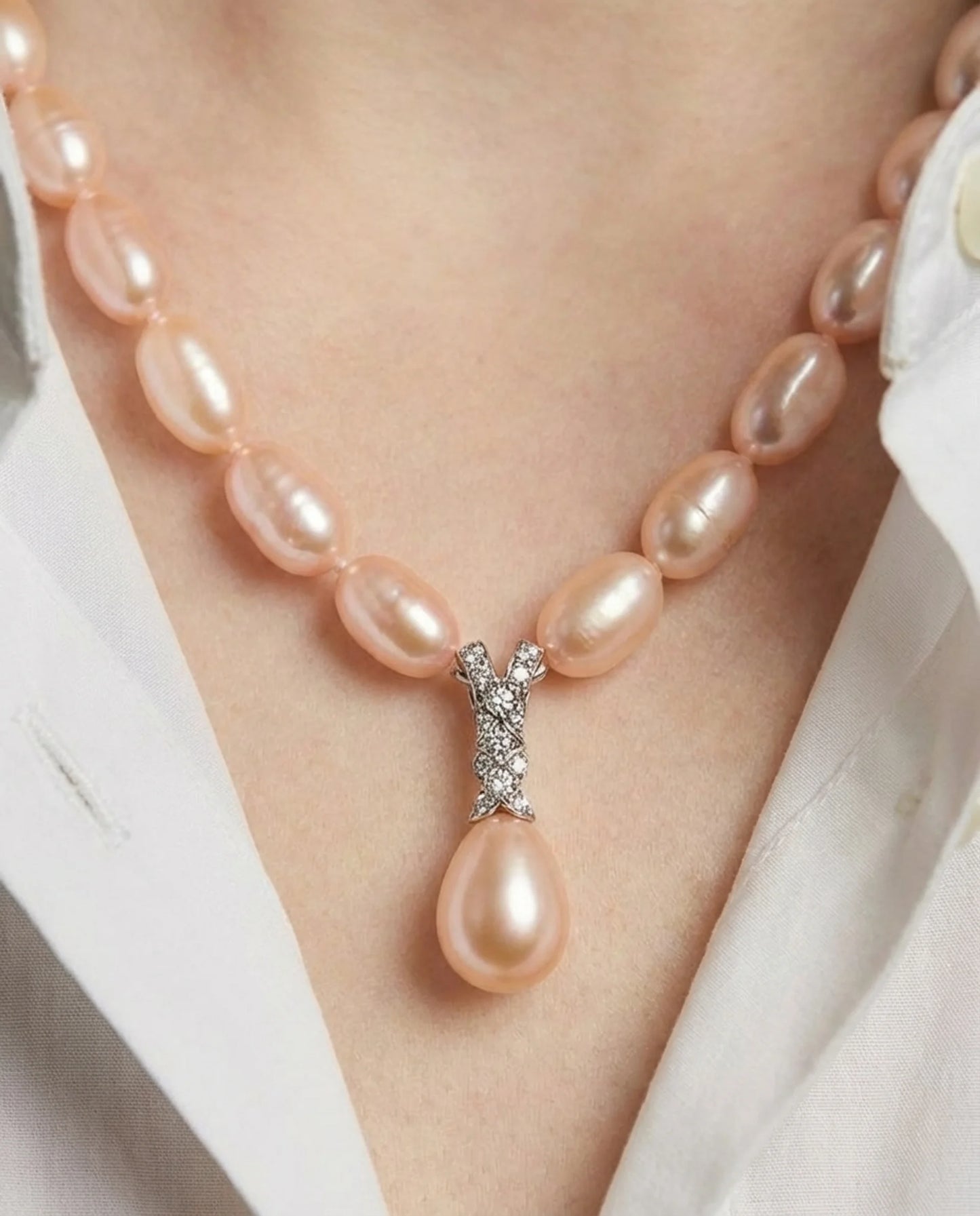 Pink Pearl Necklace with Pendant