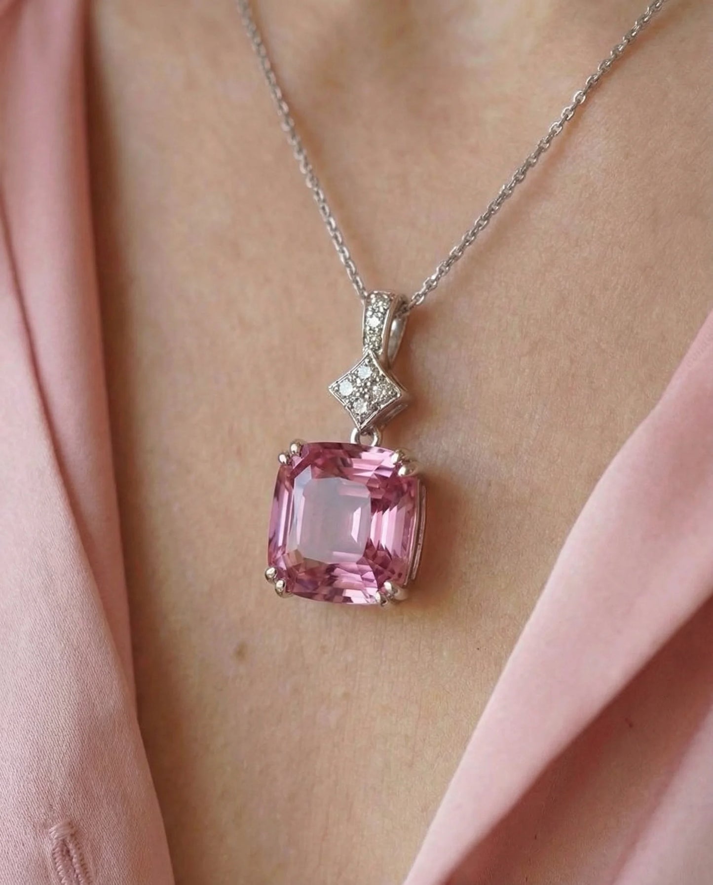 Pink Ægte morganit sten halskæde