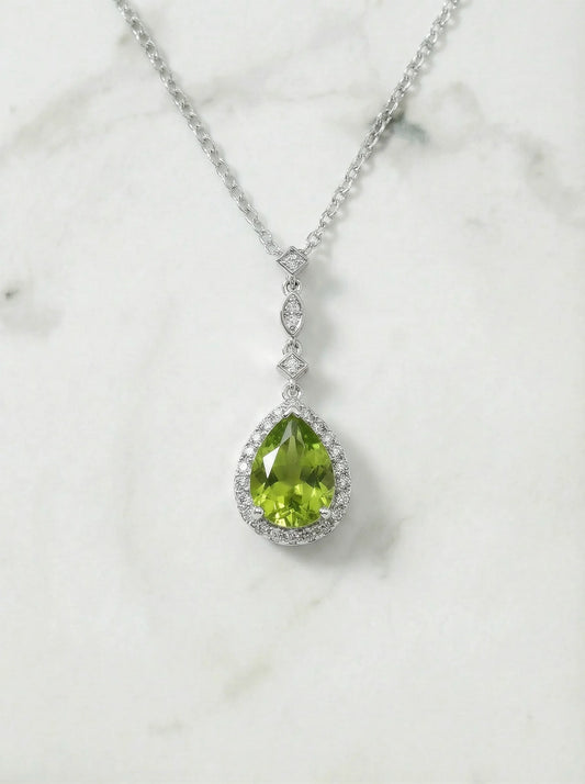 Natural oval Peridot Necklace