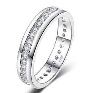 Симулиран диамантен пръстен